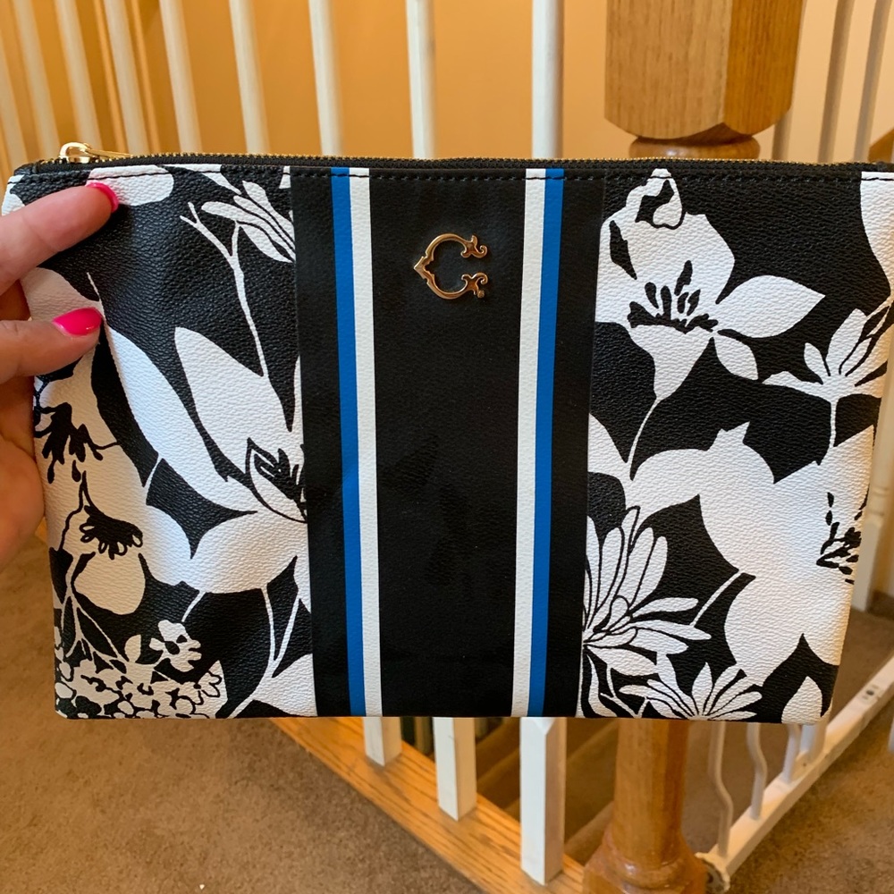 C.Wonder Clutch